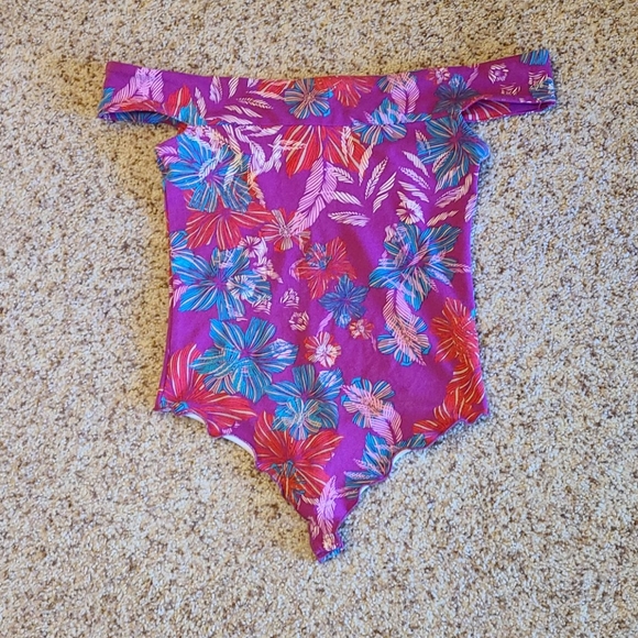 10. Free People NWT off-the-shoulder floral bodysuit - Picture 3 of 15